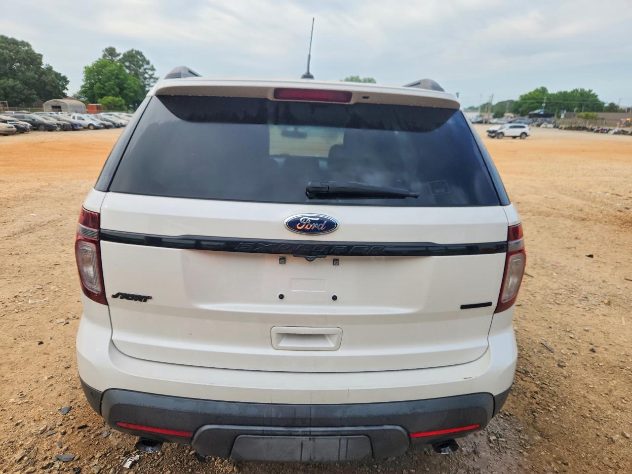 Ford Explorer Sport