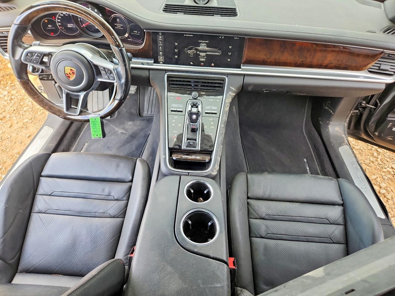 Porsche Panamera 2