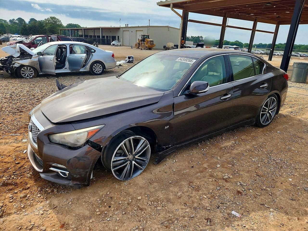 Salvage INFINITI Q50 Image