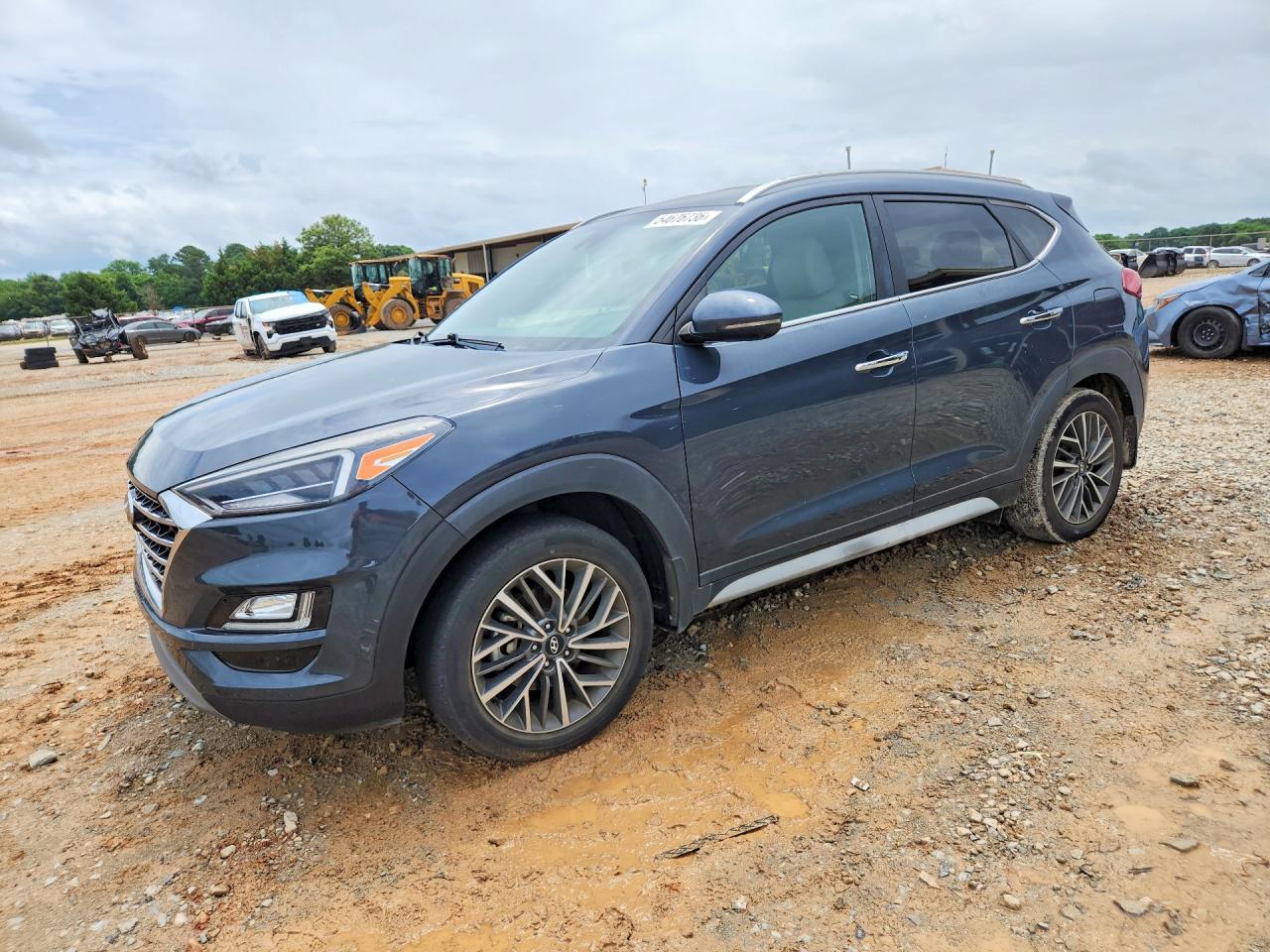 Salvage Hyundai TUCSON Image