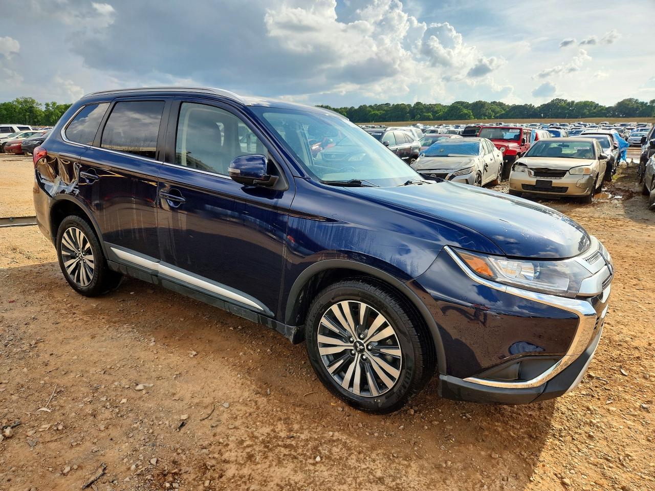 Mitsubishi Outlander Se