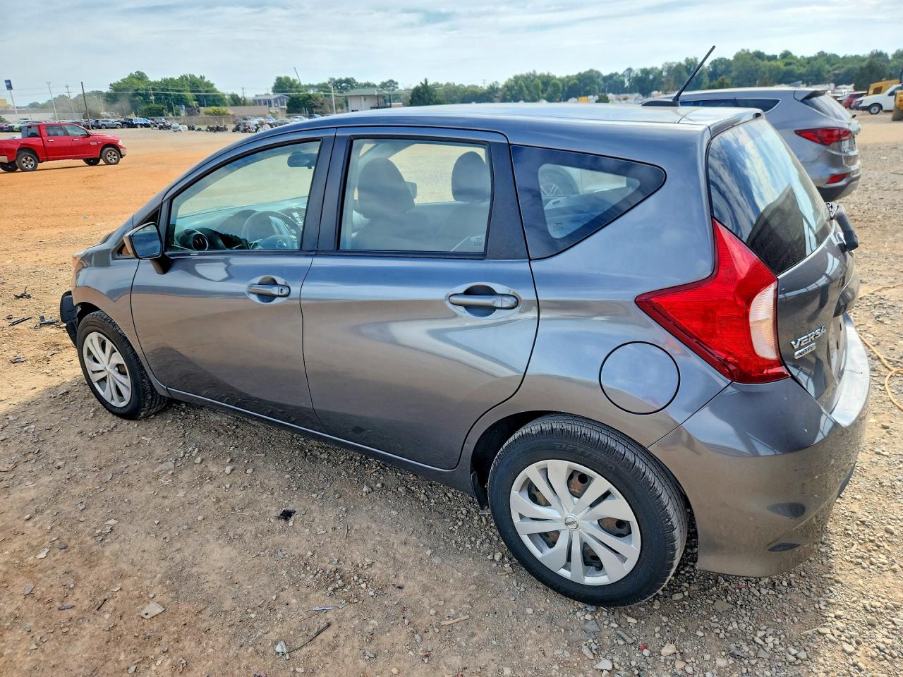 Nissan Versa Sv