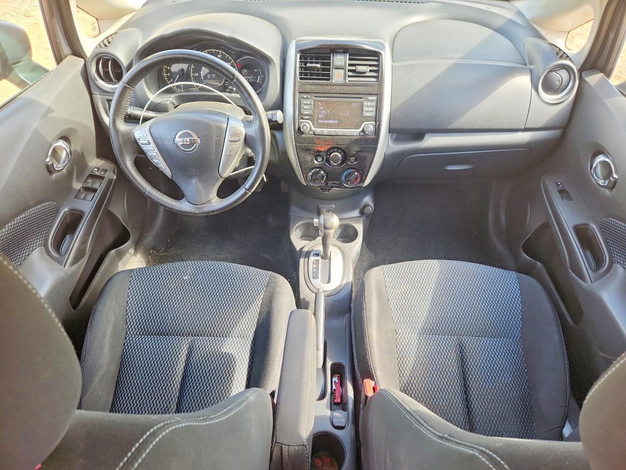 Nissan Versa Sv