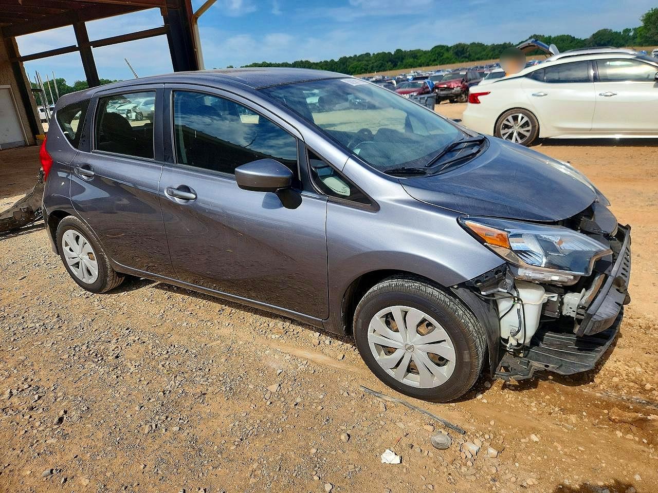 Nissan Versa Sv