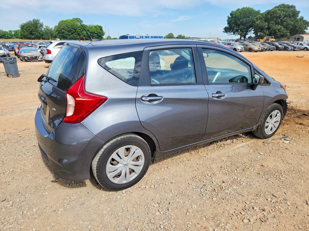 Nissan Versa Sv