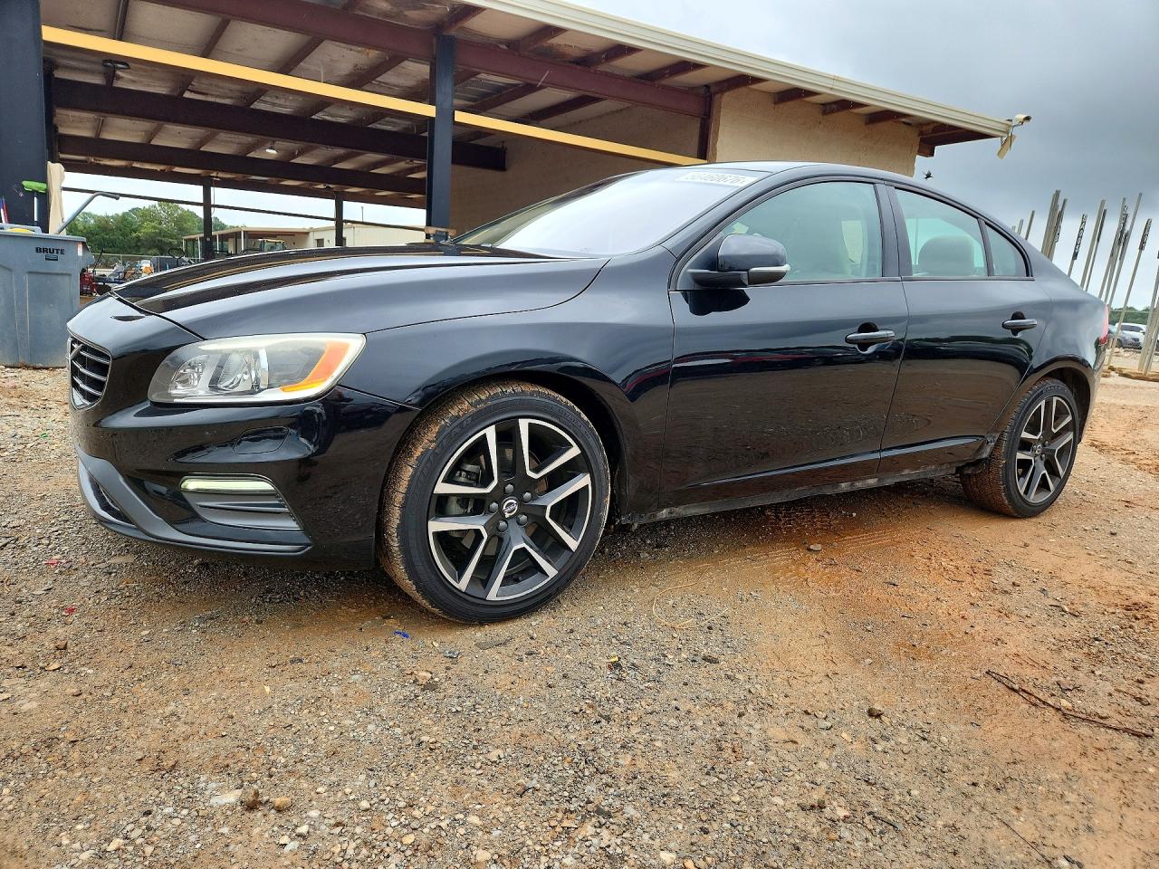 Salvage Volvo S60 Image