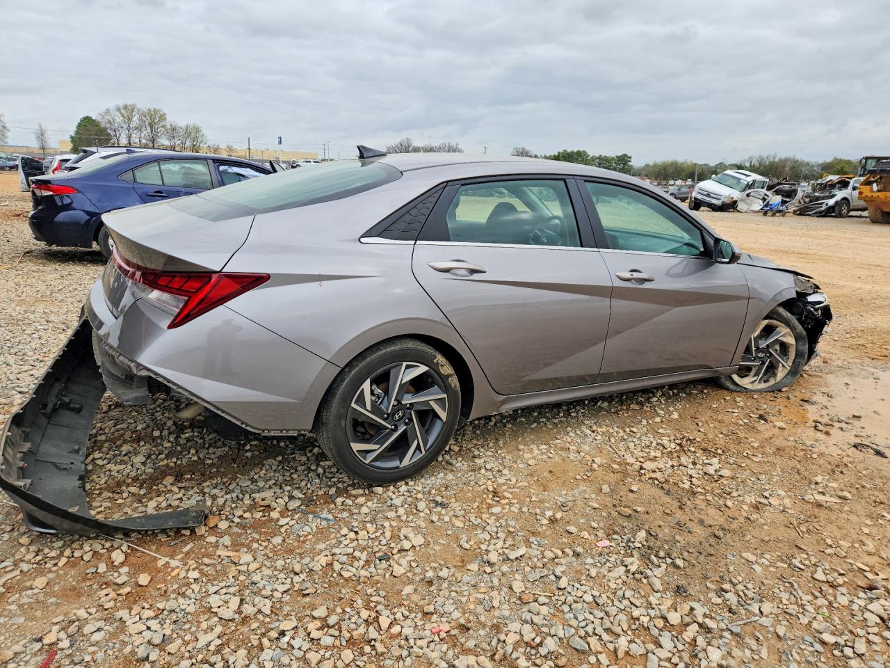 Hyundai ELANTRA Sel