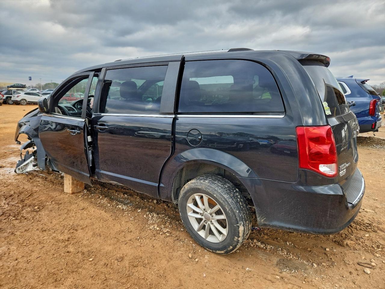 Dodge Caravan Sxt