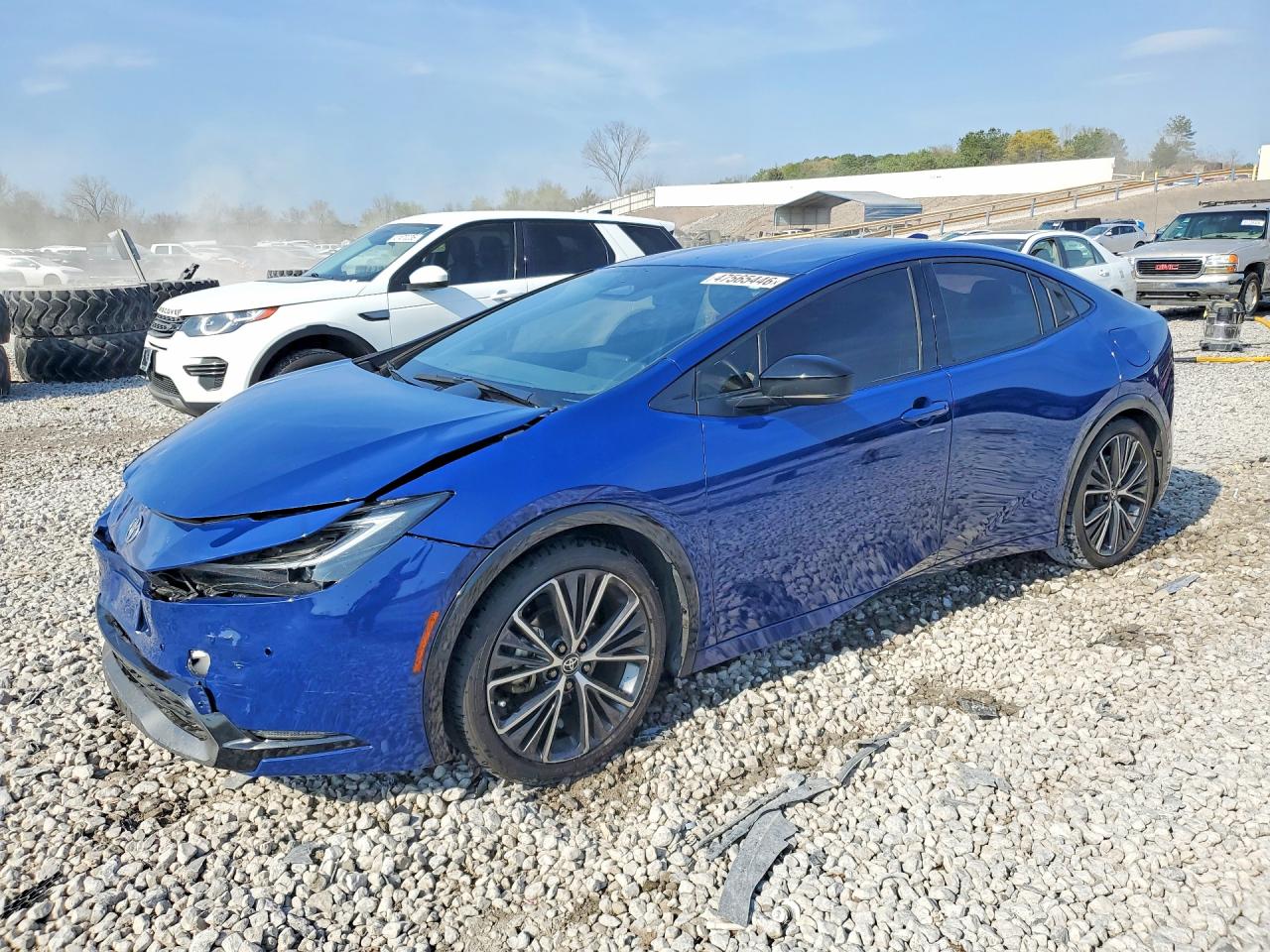 Salvage Toyota Prius Image