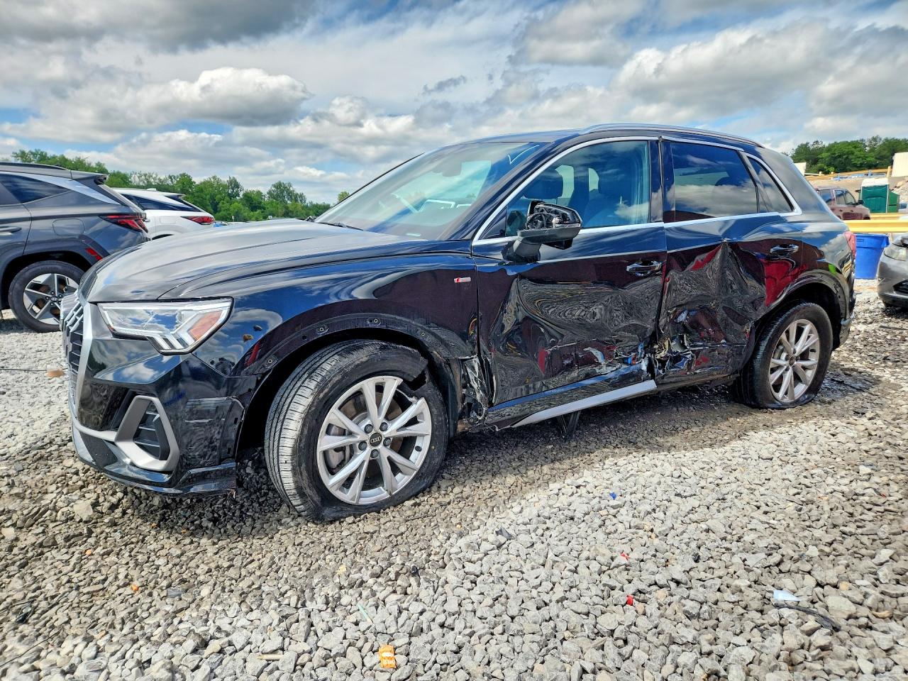 Salvage Audi Q3 Image