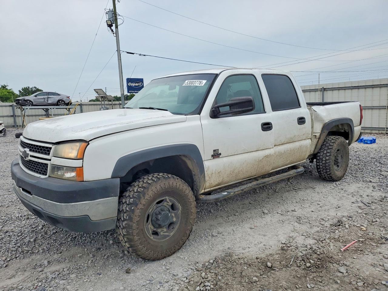 Salvage Chevrolet Silverado Image