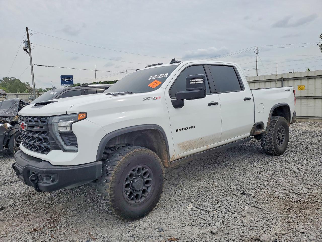 Salvage Chevrolet Silverado Image