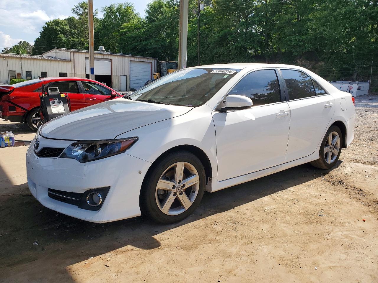 Salvage Toyota Camry Image
