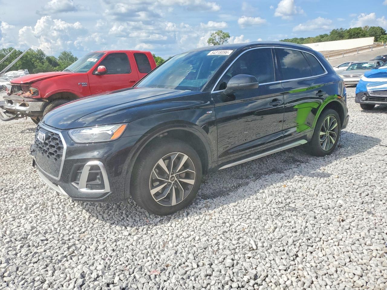 Salvage Audi Q5 Image