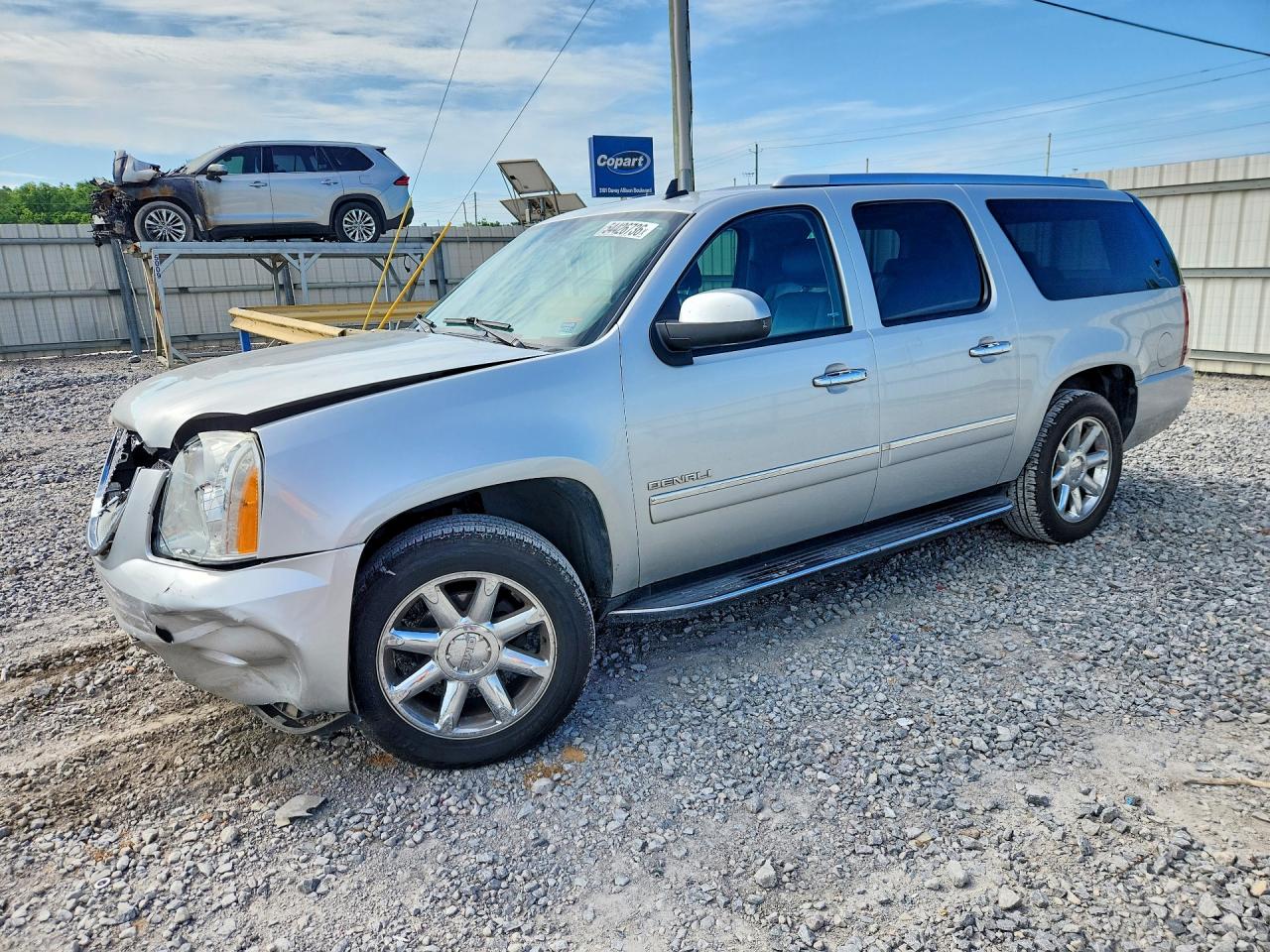 Salvage GMC Yukon Image