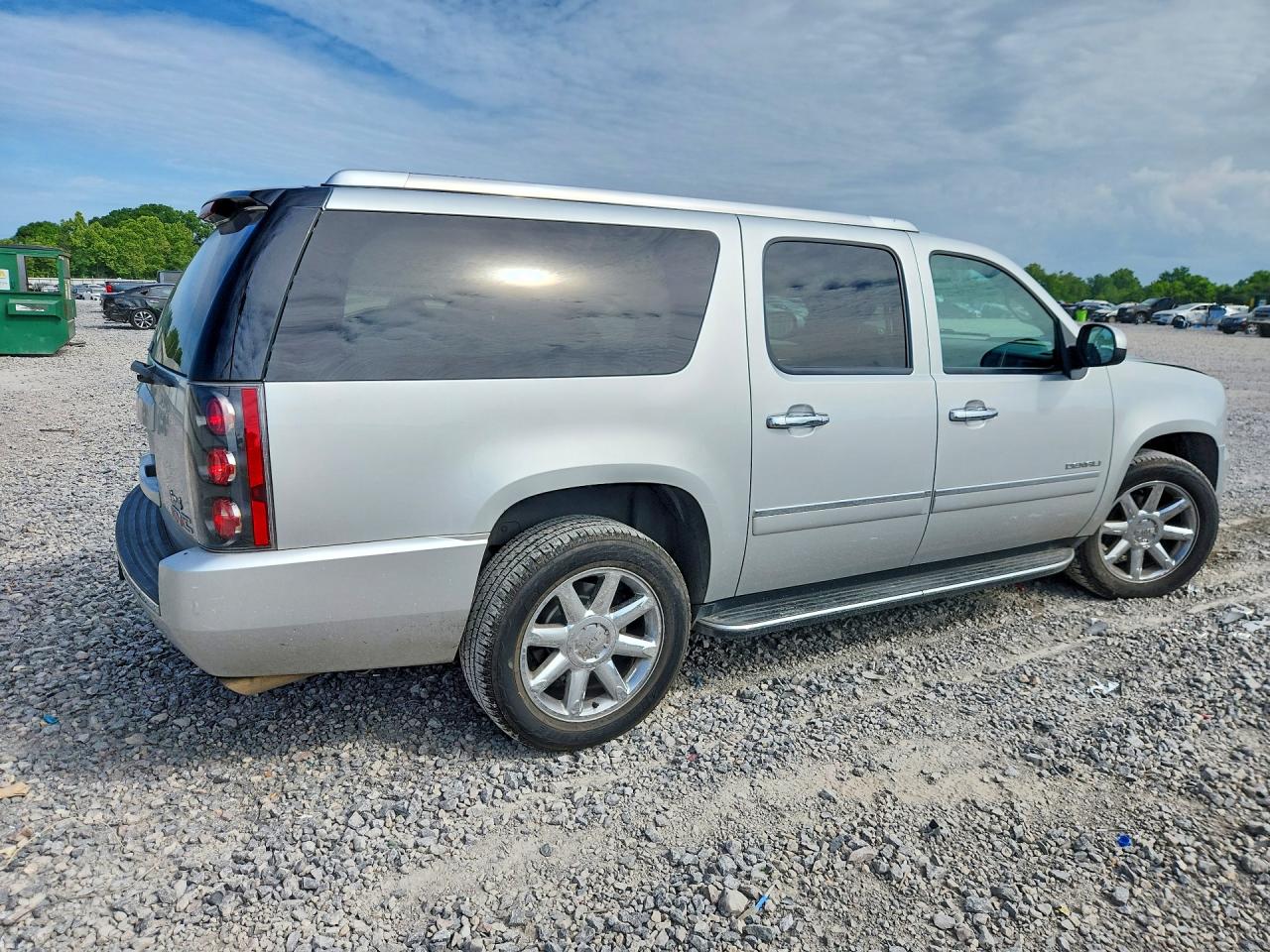 GMC Yukon Denali