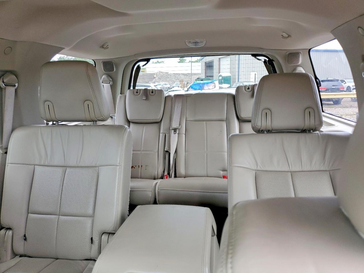 Lincoln Navigator