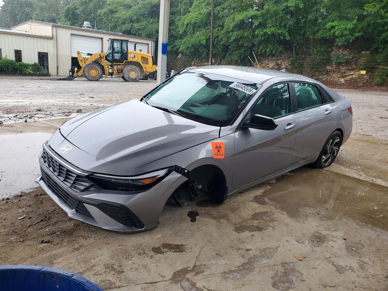 Salvage Hyundai ELANTRA Image