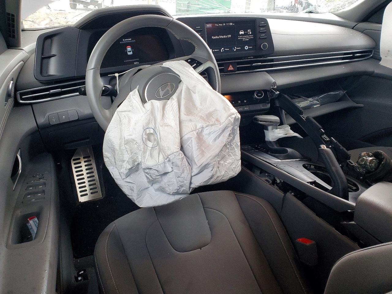 Hyundai ELANTRA Sel Sport