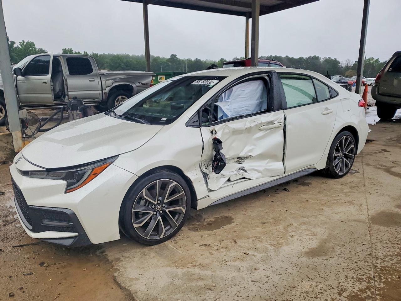 Salvage Toyota Corolla Image