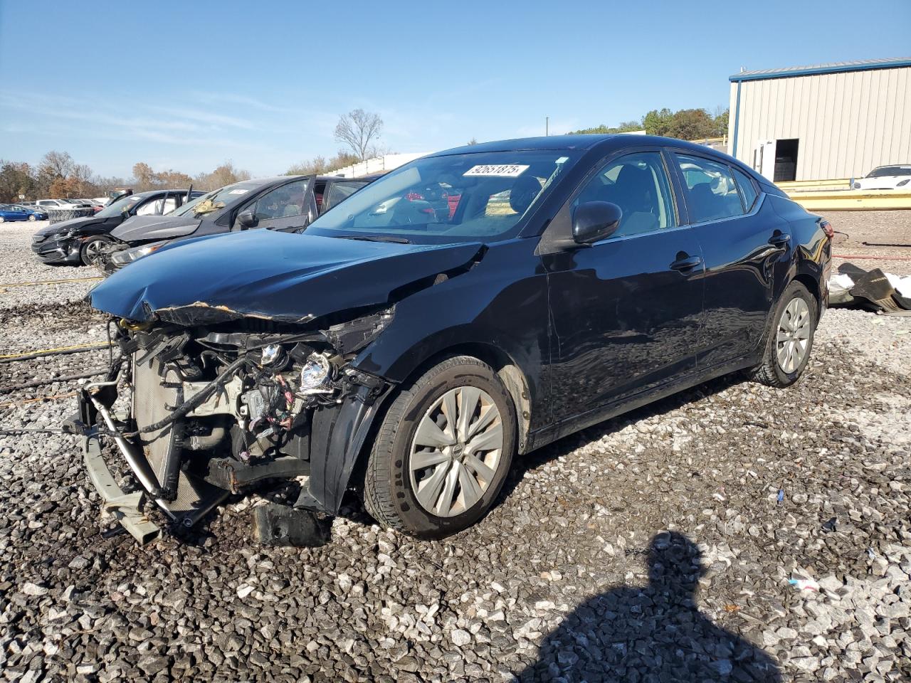 Salvage Nissan Sentra Image