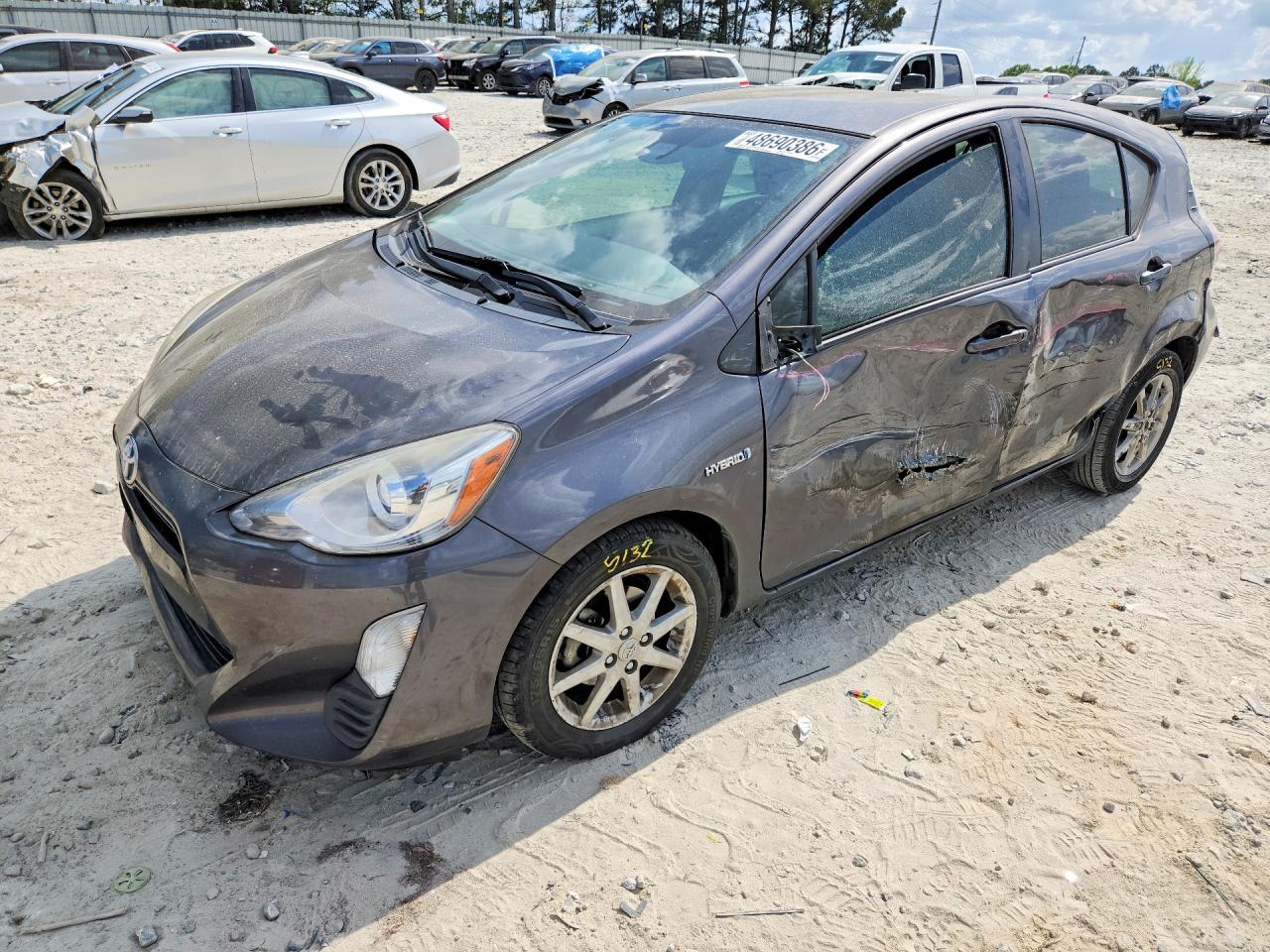 Salvage Toyota Prius Image