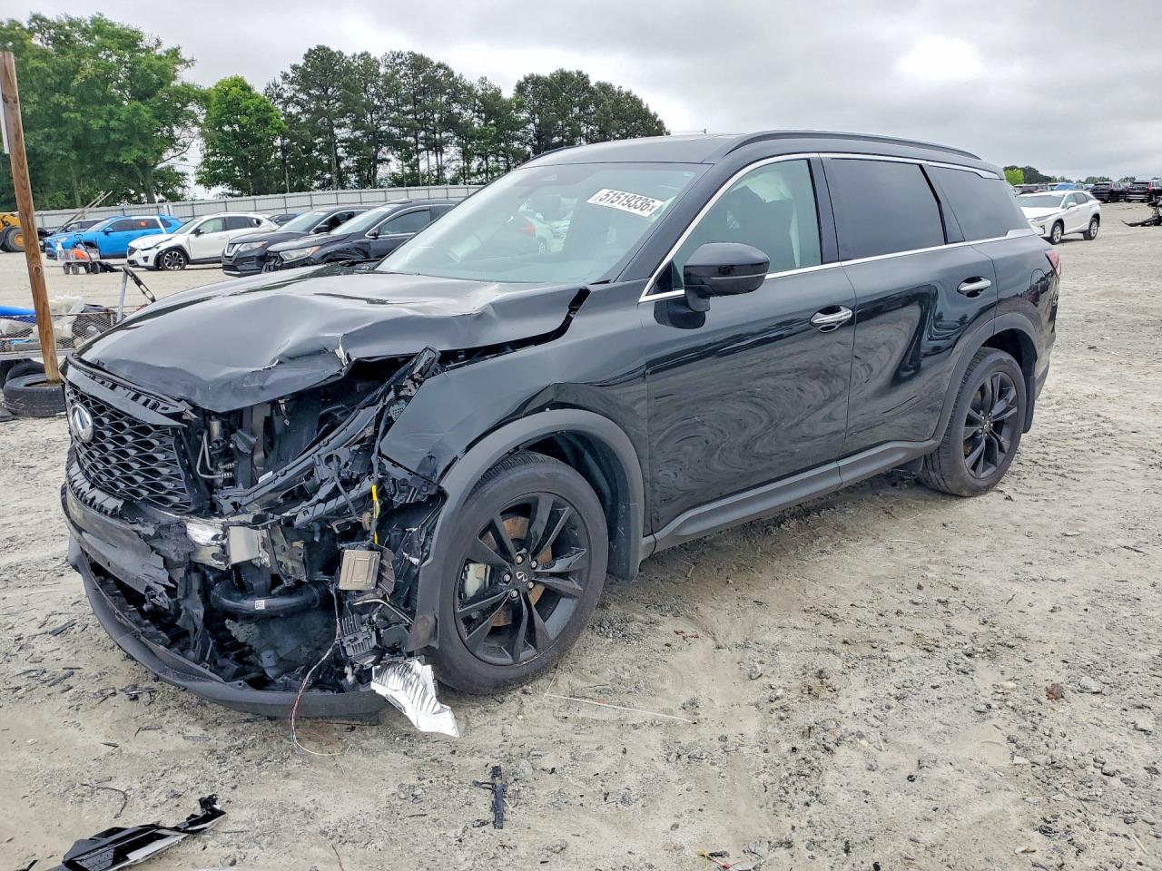 Salvage INFINITI Qx Image