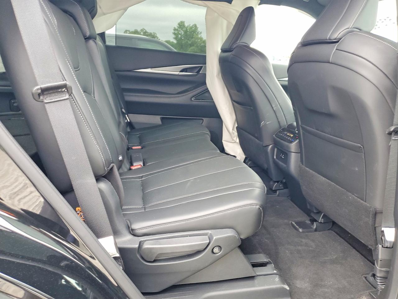 INFINITI Qx Luxe