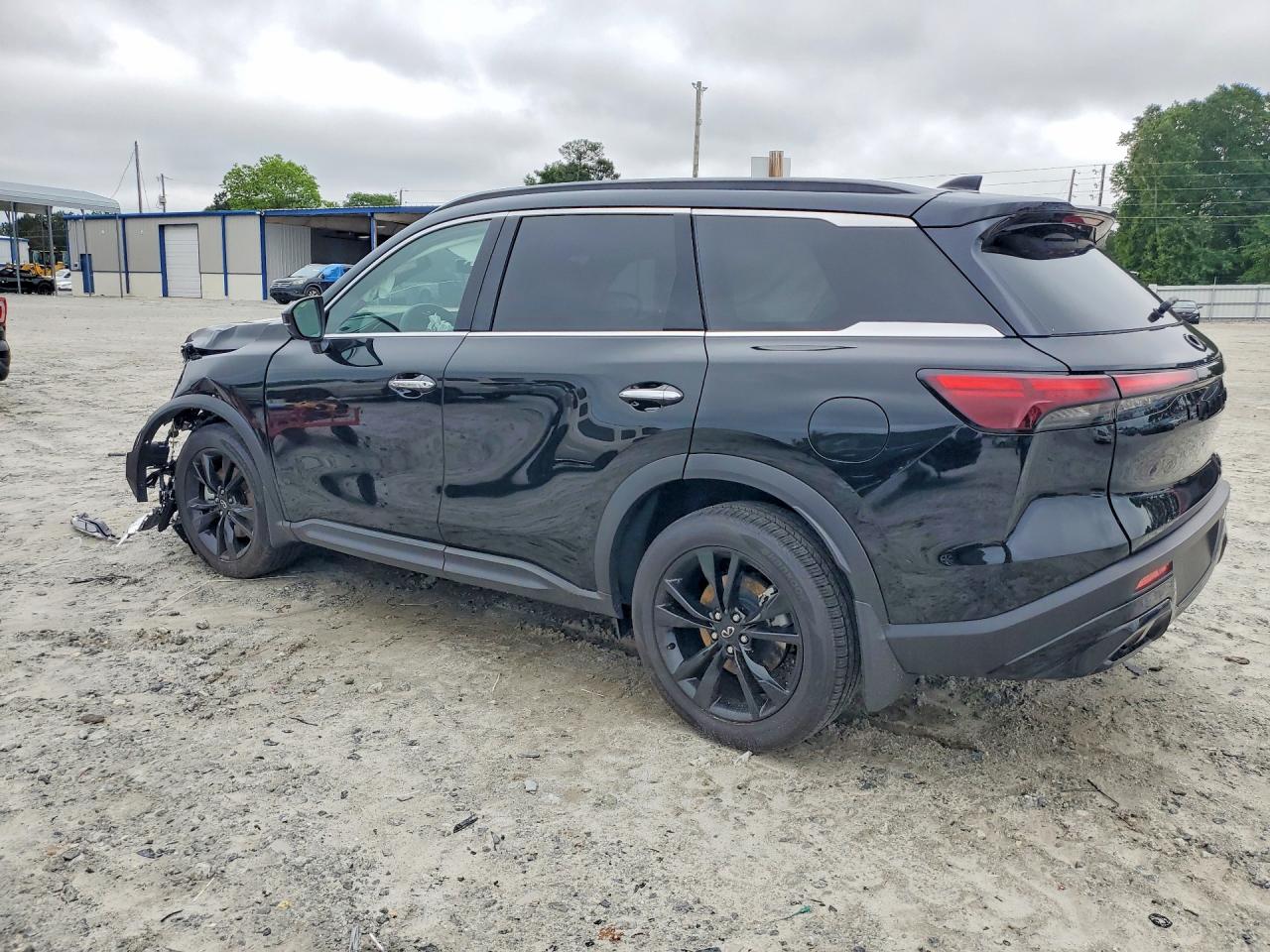 INFINITI Qx Luxe