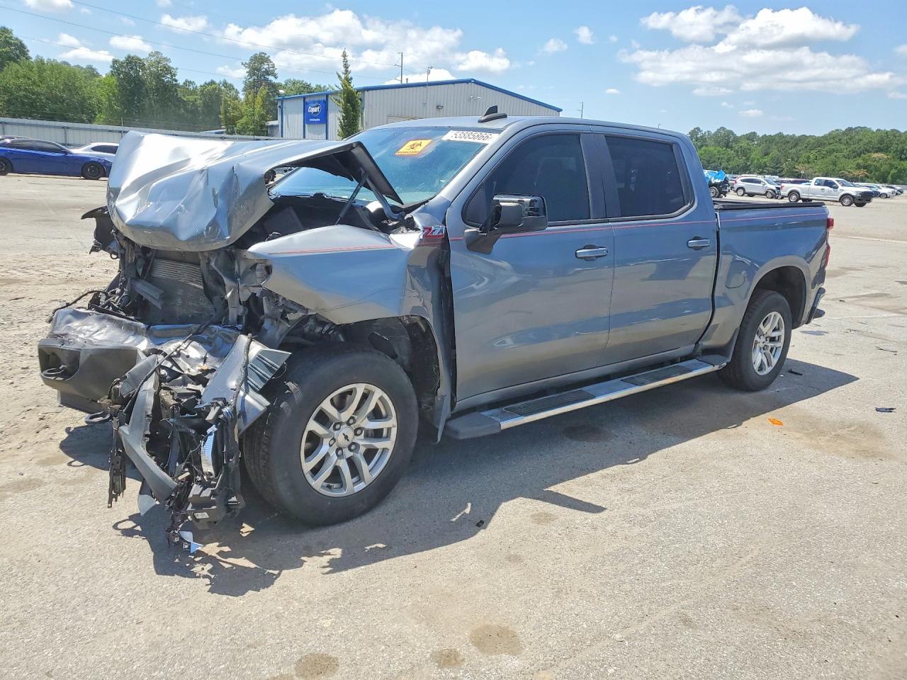 Salvage Chevrolet Silverado Image