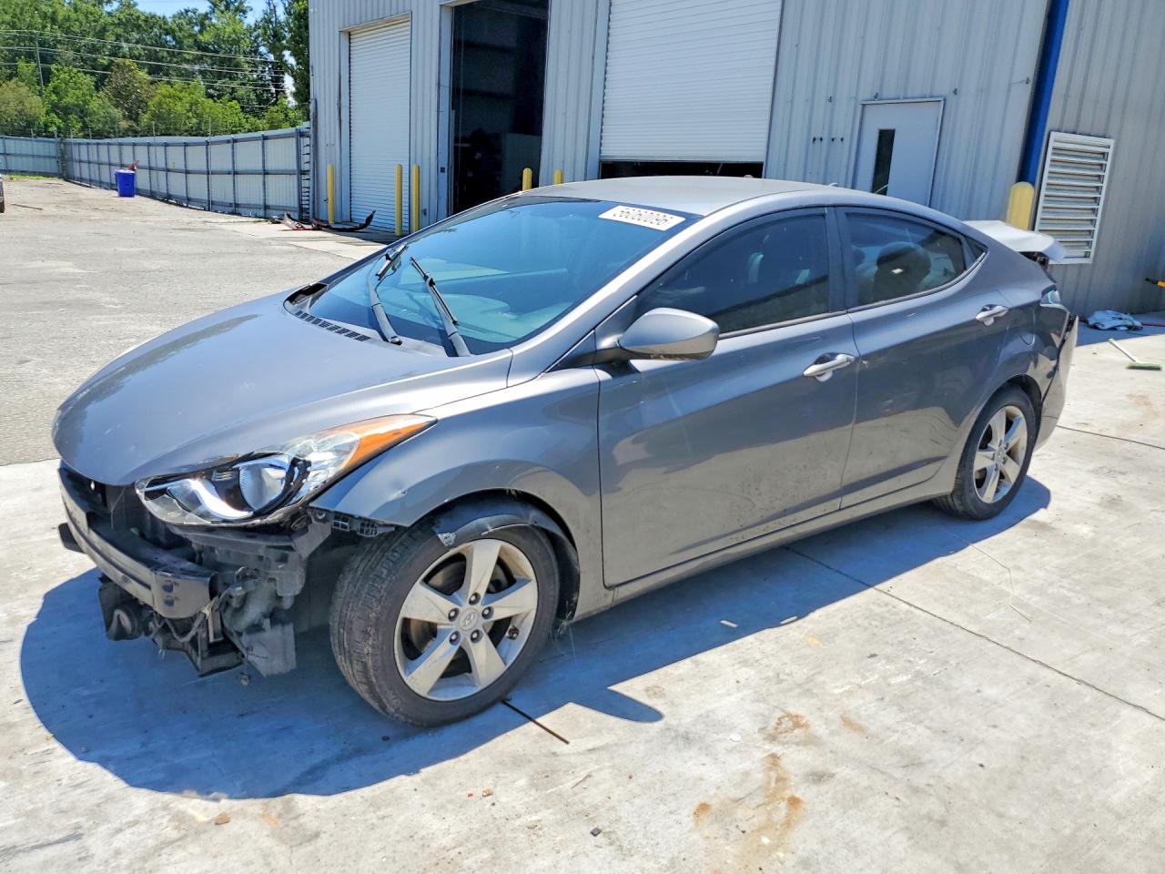 Salvage Hyundai ELANTRA Image