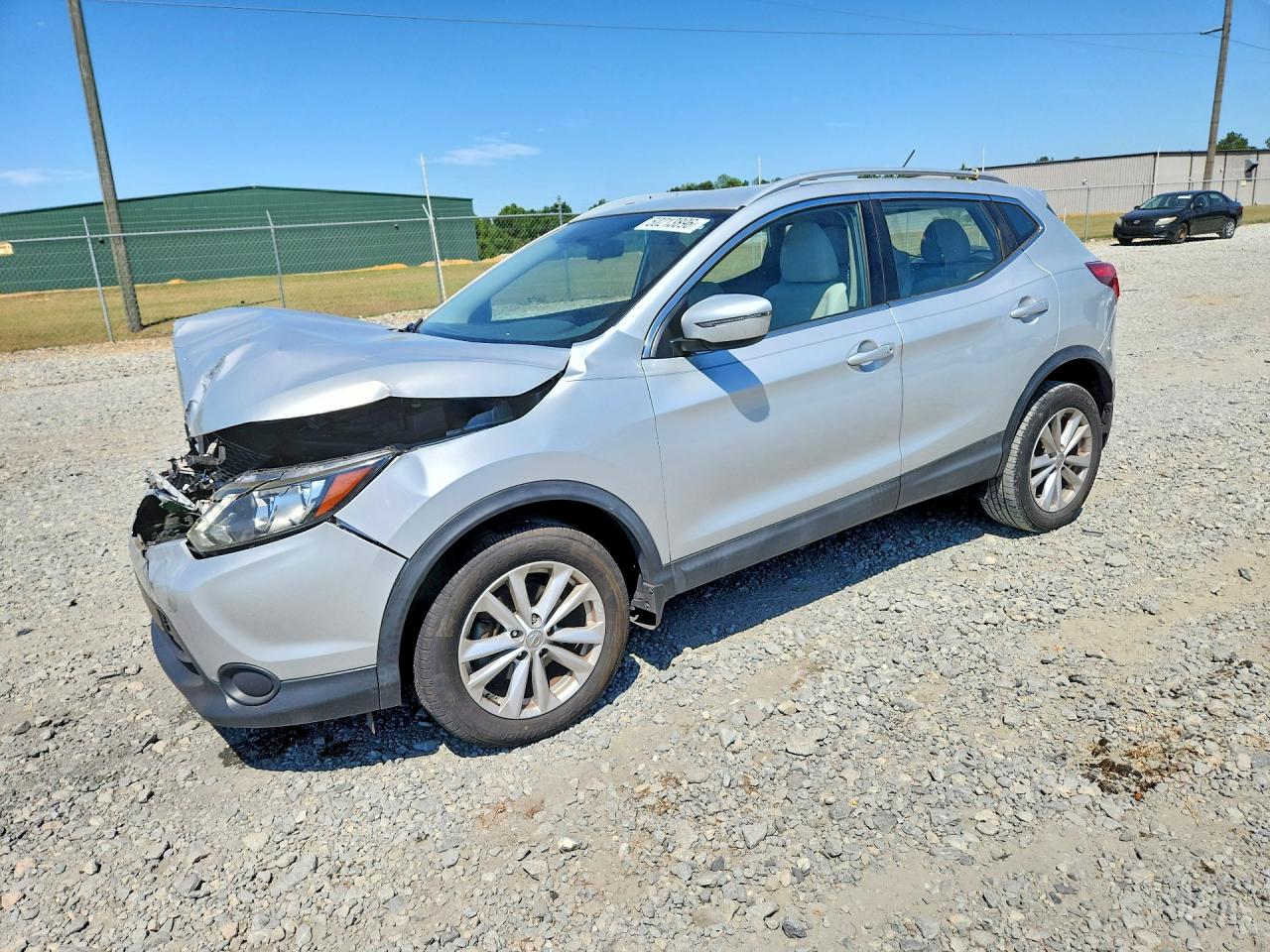 Salvage Nissan Rogue Image