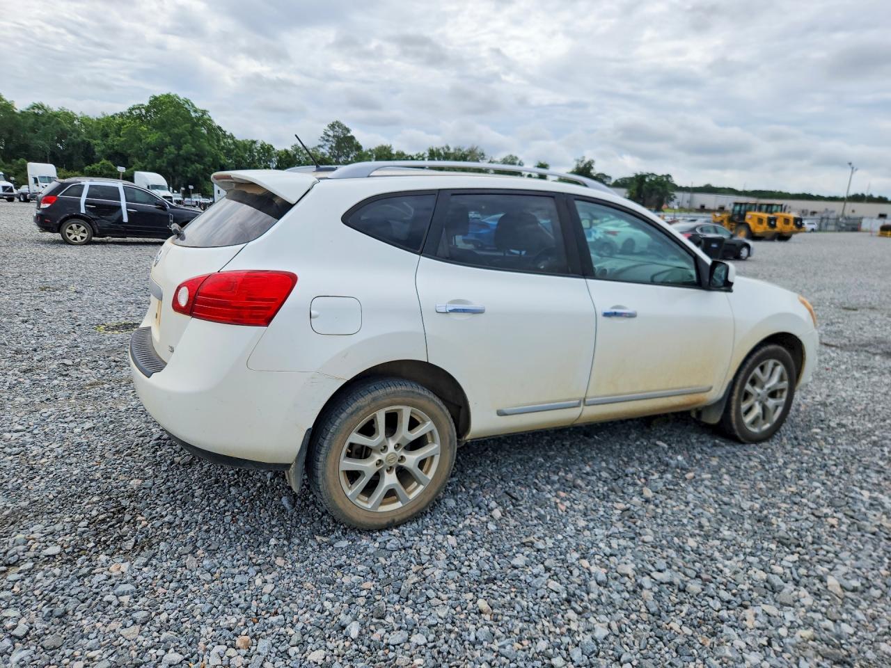 Nissan Rogue S