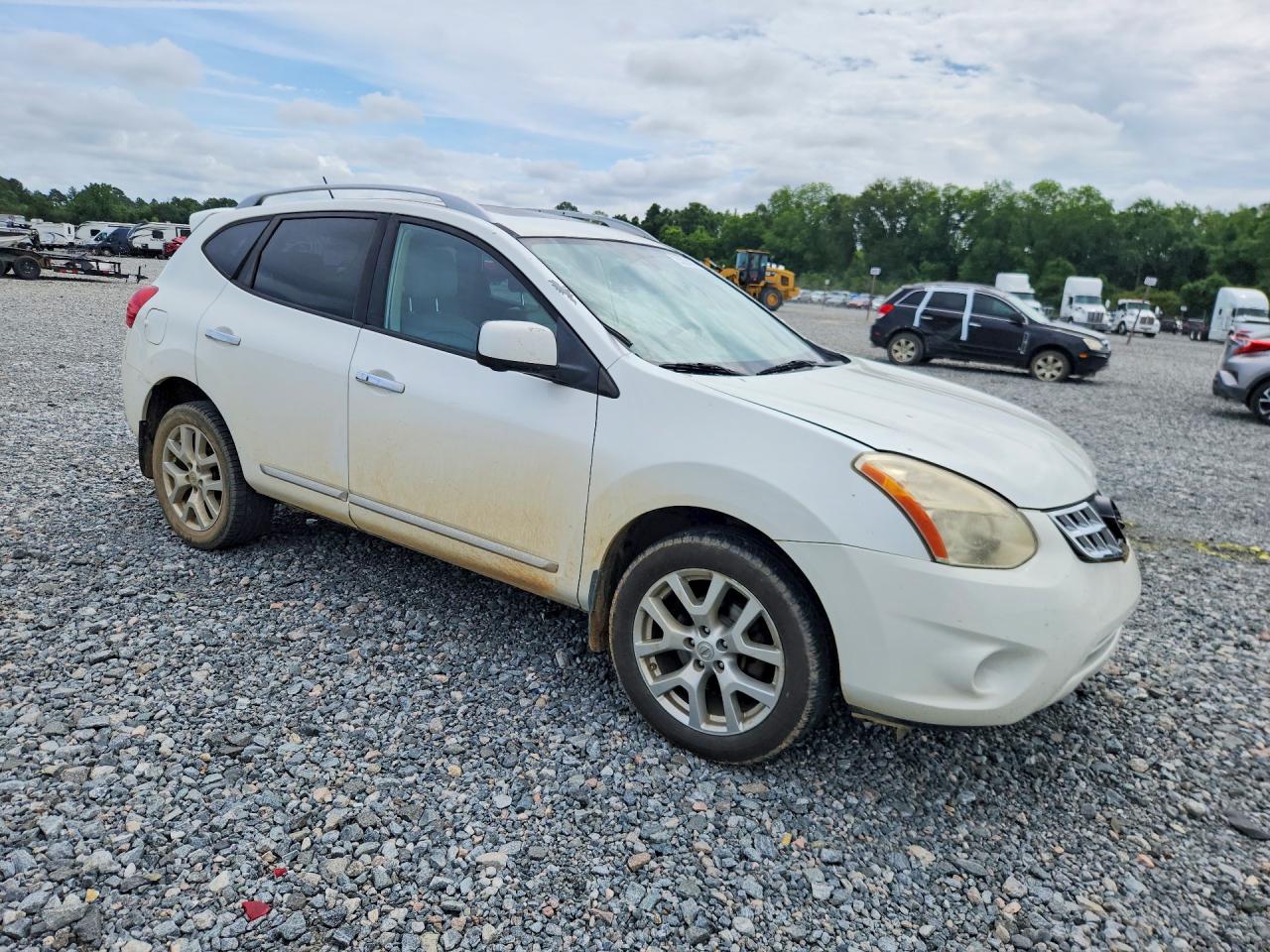 Nissan Rogue S
