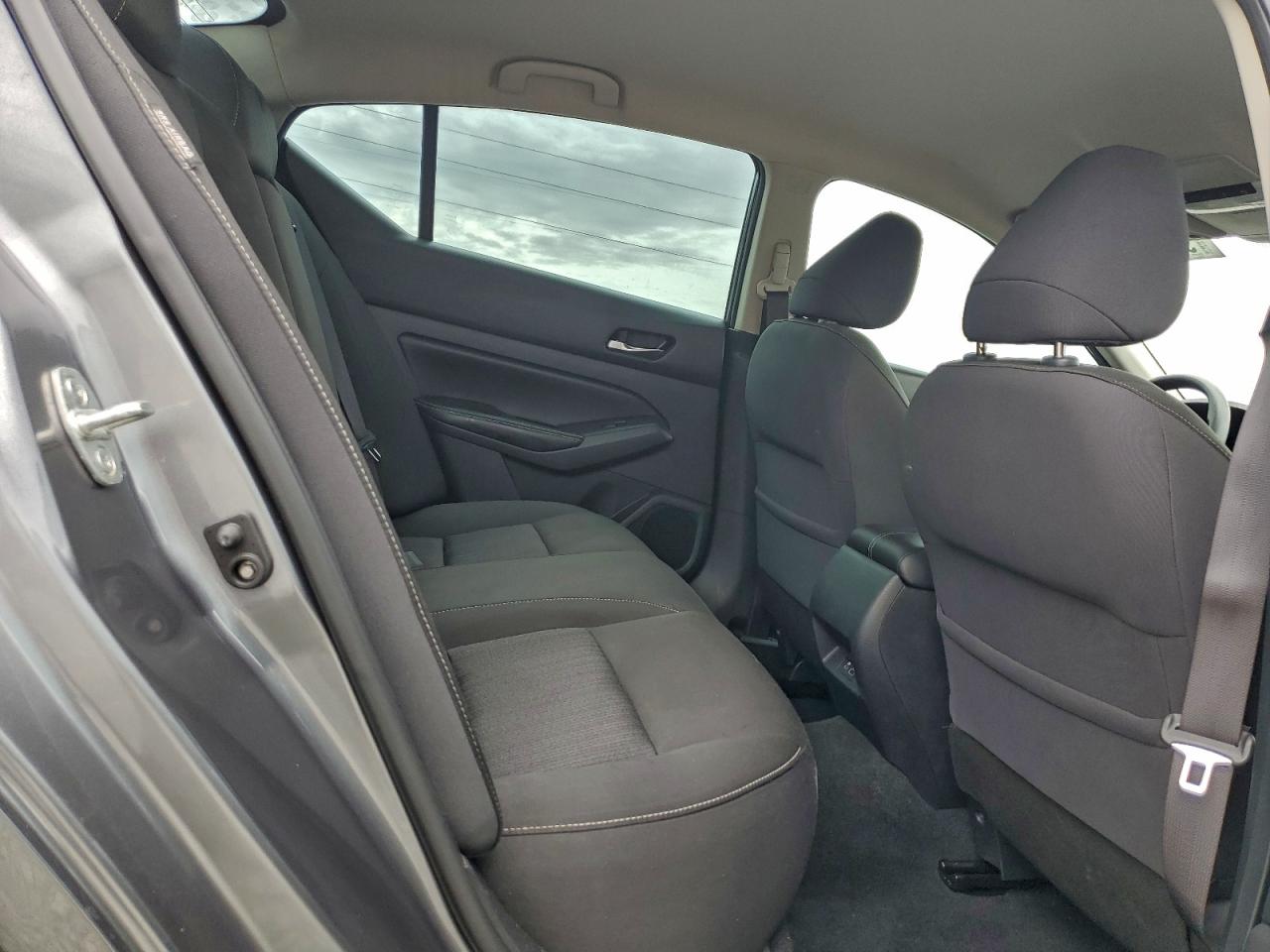 Nissan Altima S
