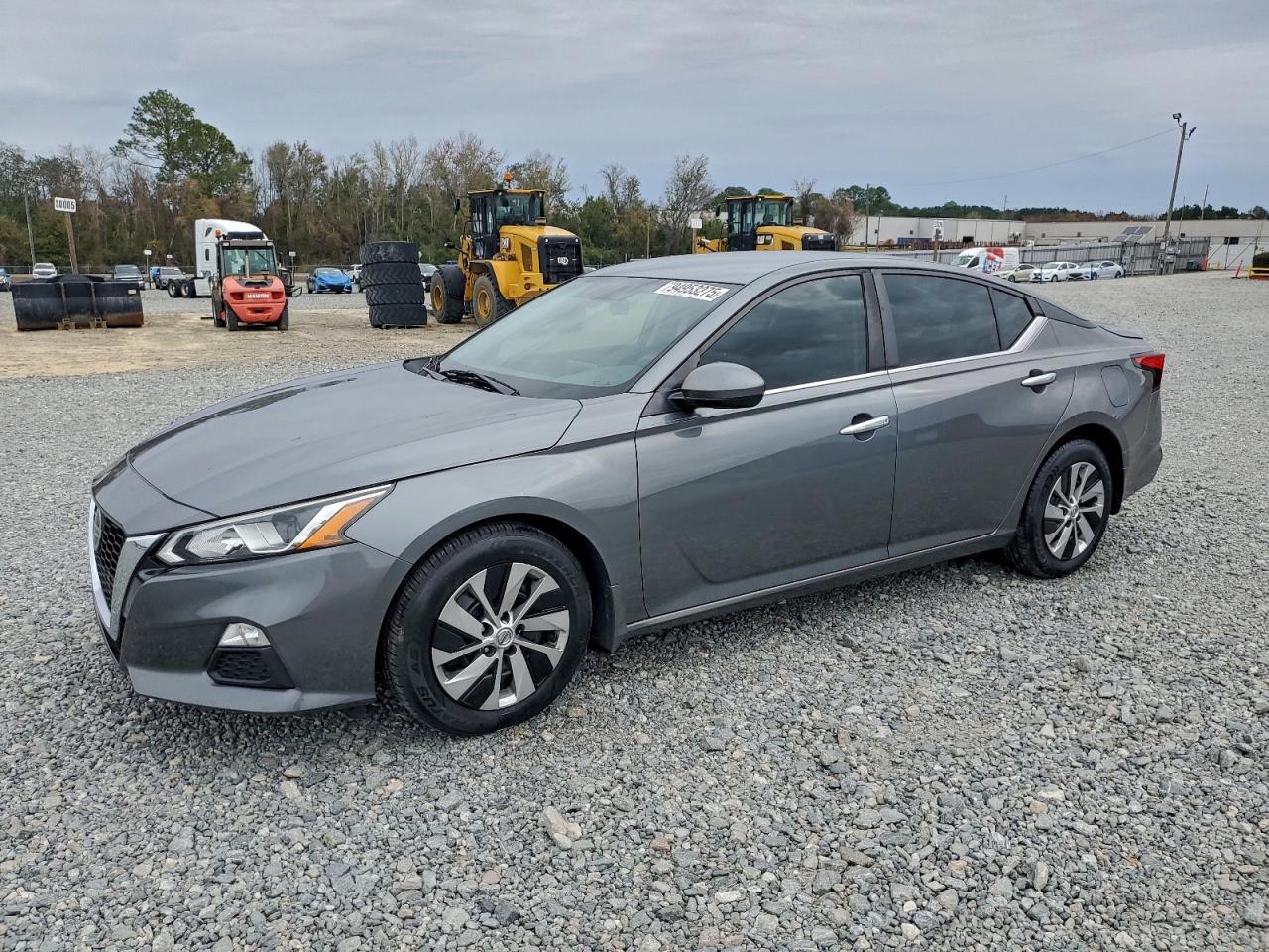 Salvage Nissan Altima Image