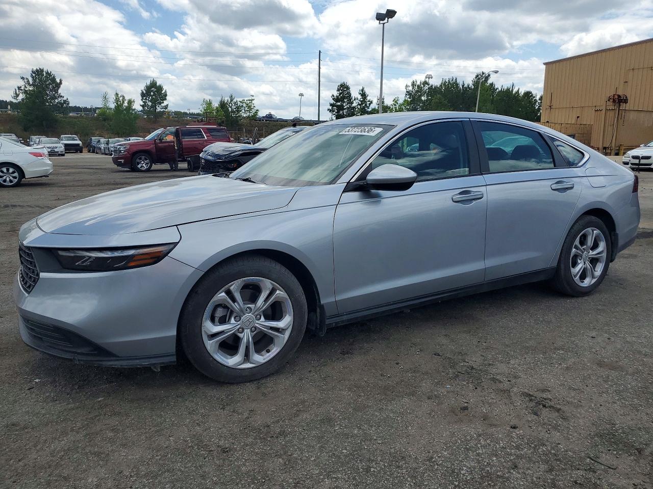 Salvage Honda Accord Image