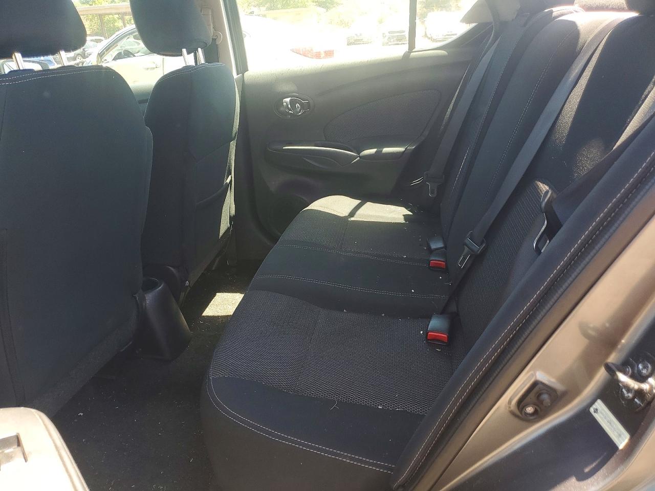 Nissan Versa 1.6 Sv