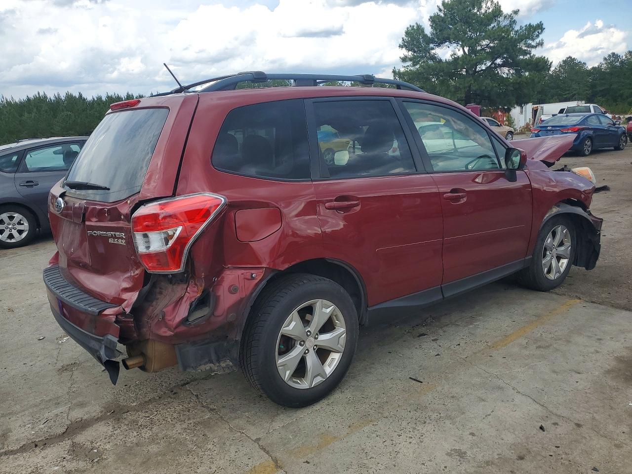 Subaru Forester 2.5i Premium