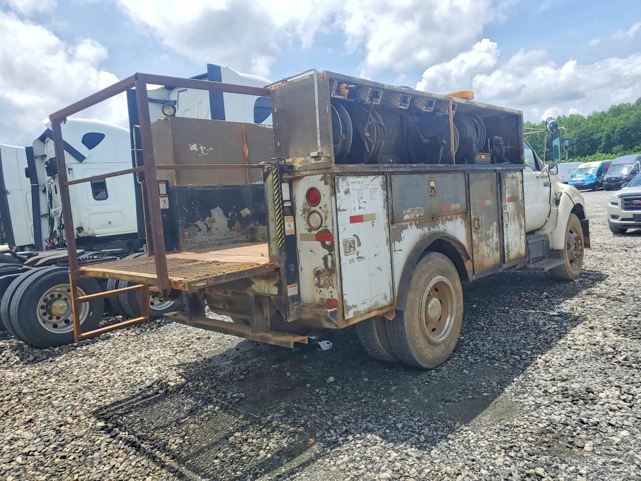 Ford F-650 Super Duty