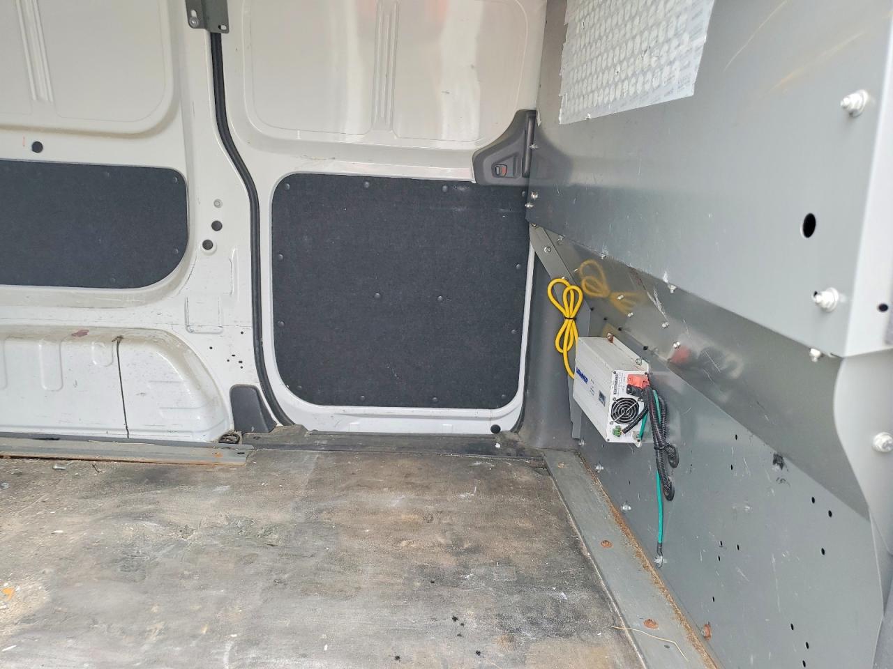 Chevrolet Express Lt