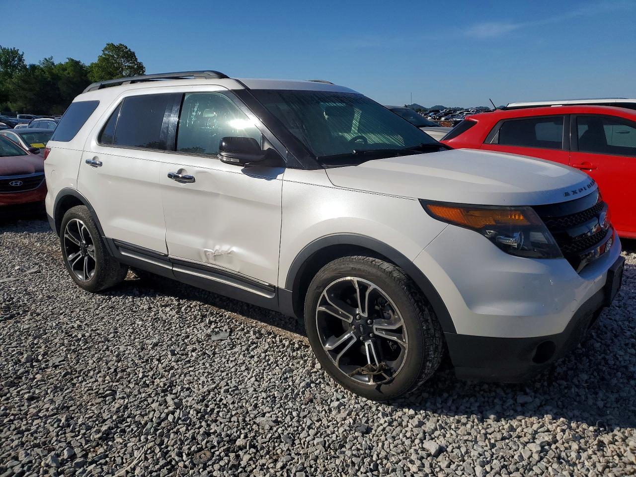Ford Explorer Sport