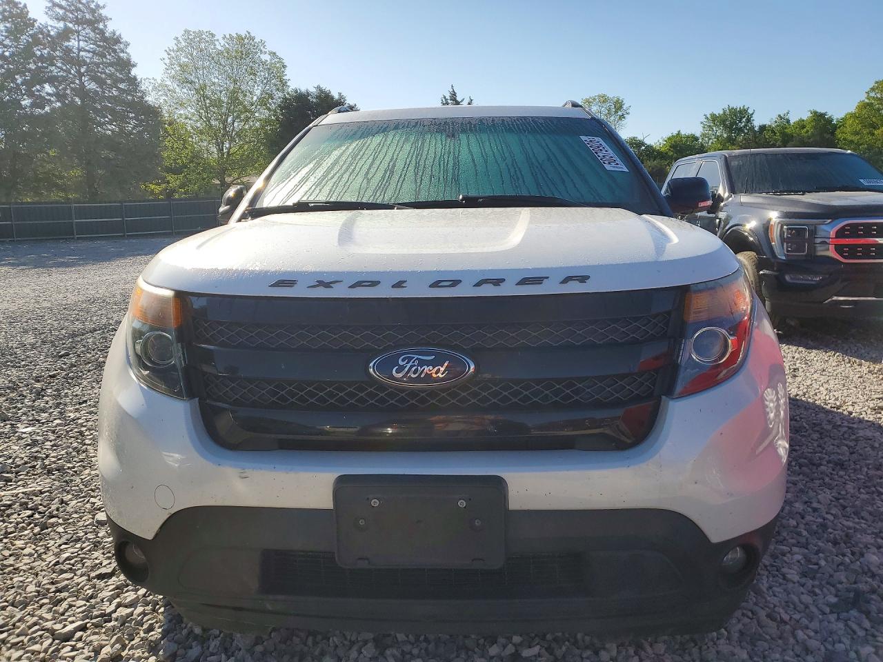 Ford Explorer Sport