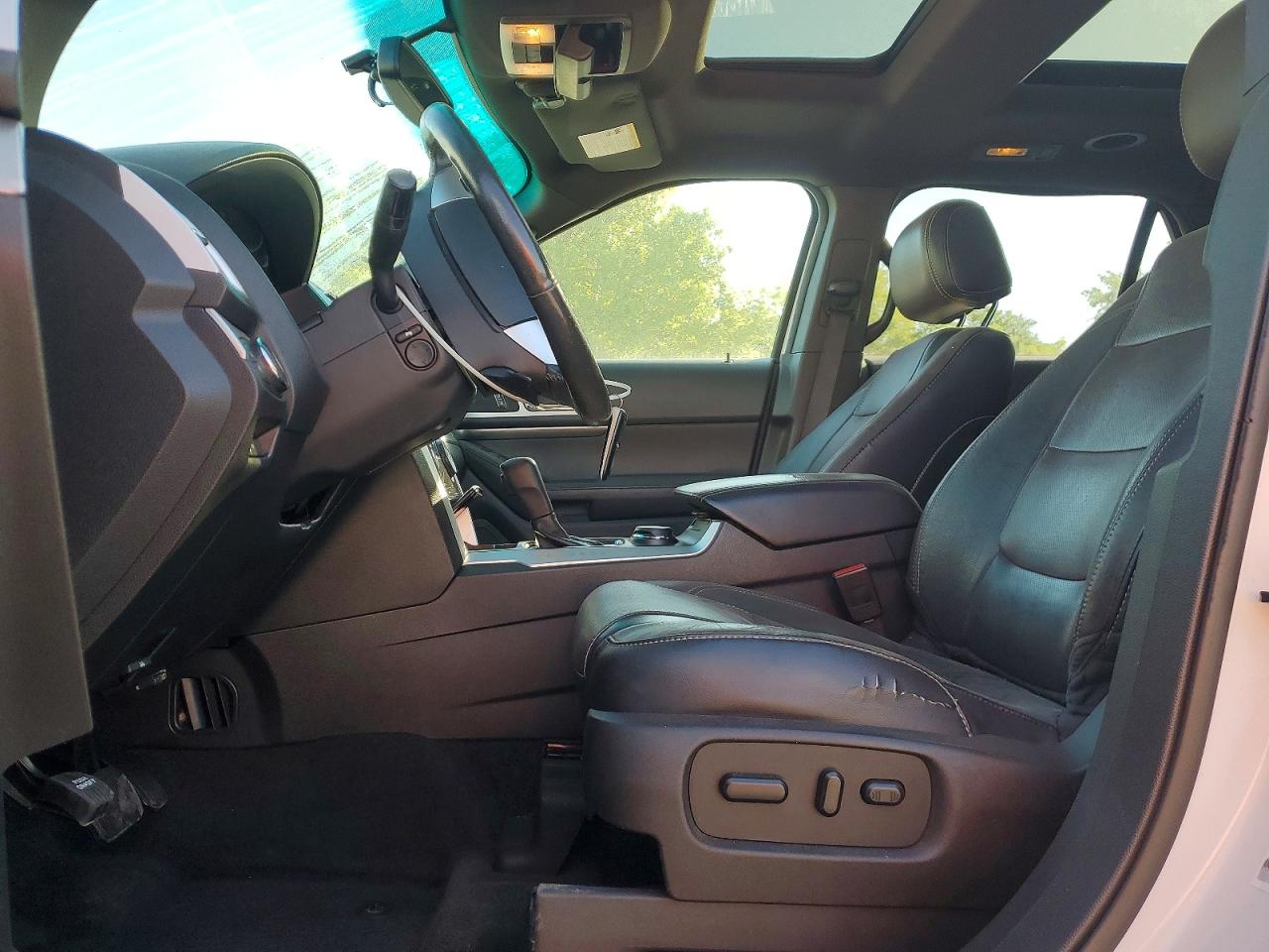 Ford Explorer Sport