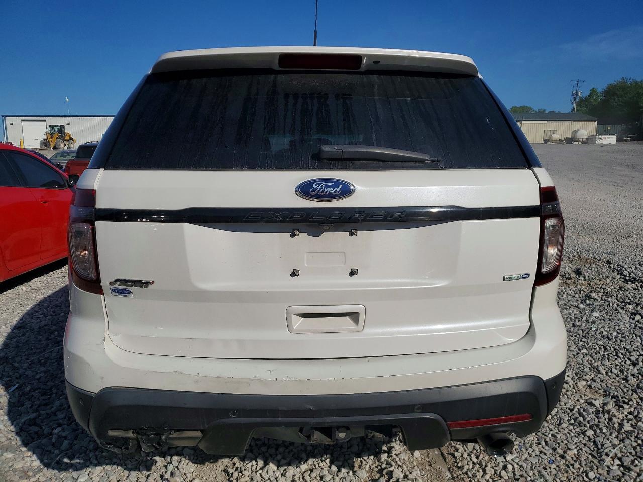 Ford Explorer Sport