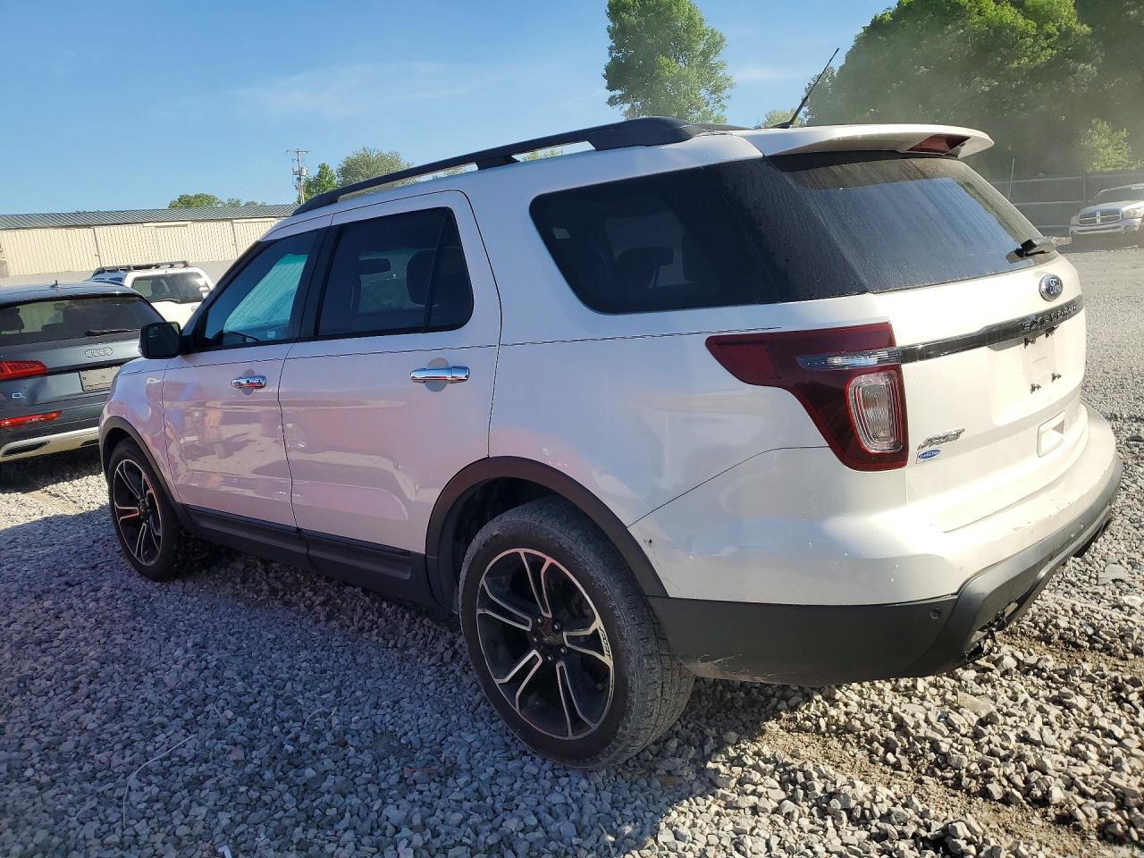 Ford Explorer Sport