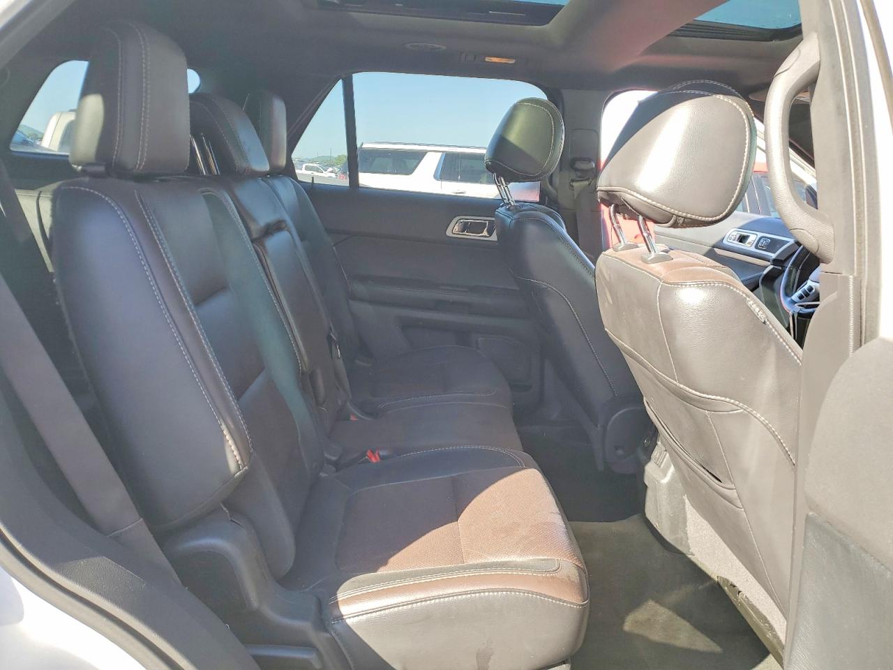 Ford Explorer Sport