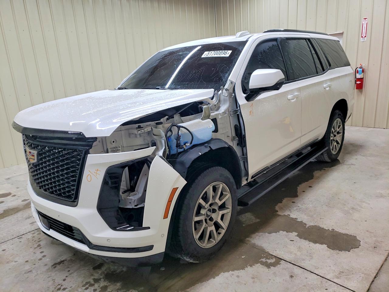 Salvage Cadillac Escalade Image