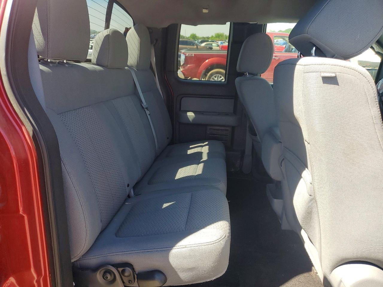 Ford F-150 Super Cab