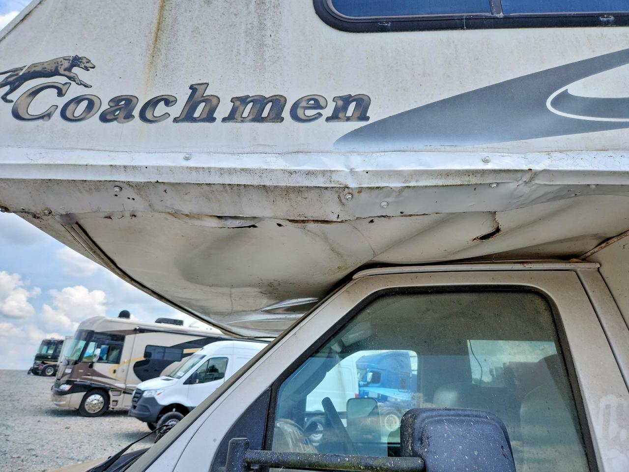 Ford Econoline E450 Super Duty Cutaway Van